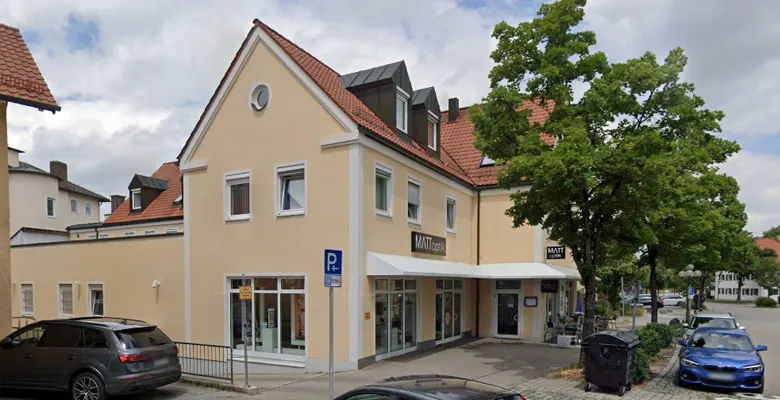 Gewerbeobjekt mit Läden, Büros und Praxen in Bad Wörishofen